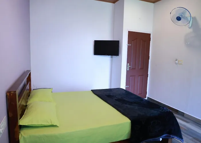 Nest In Mist Munnar Service Villa